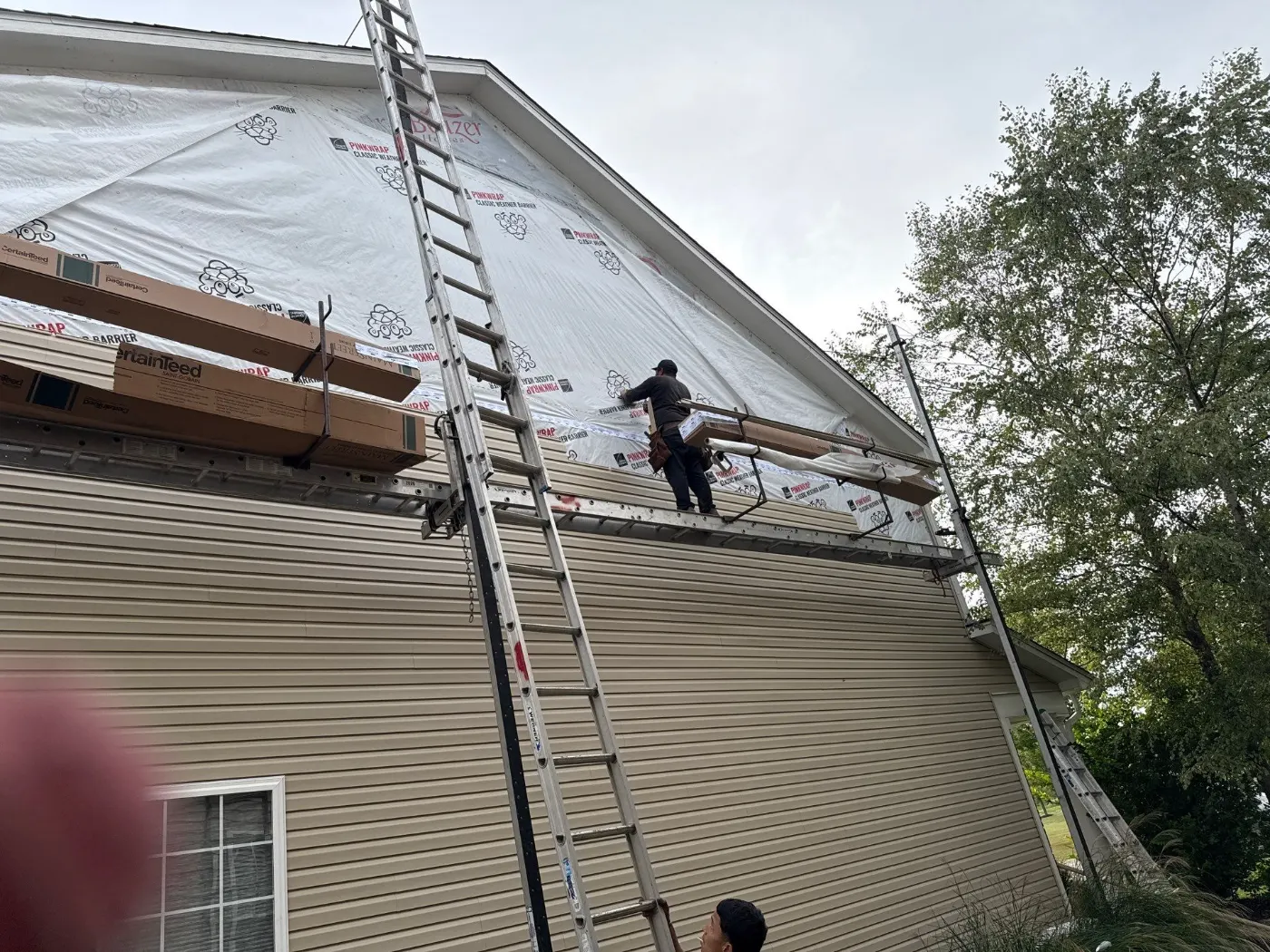 Vinyl siding replacement completed in Meridian Hills